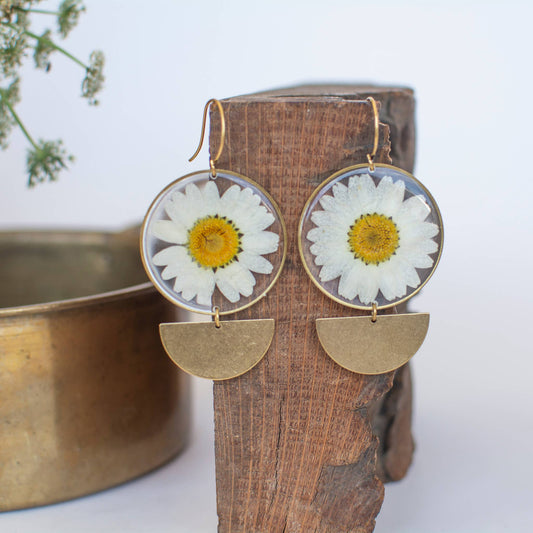 Daisy Botanical Earrings